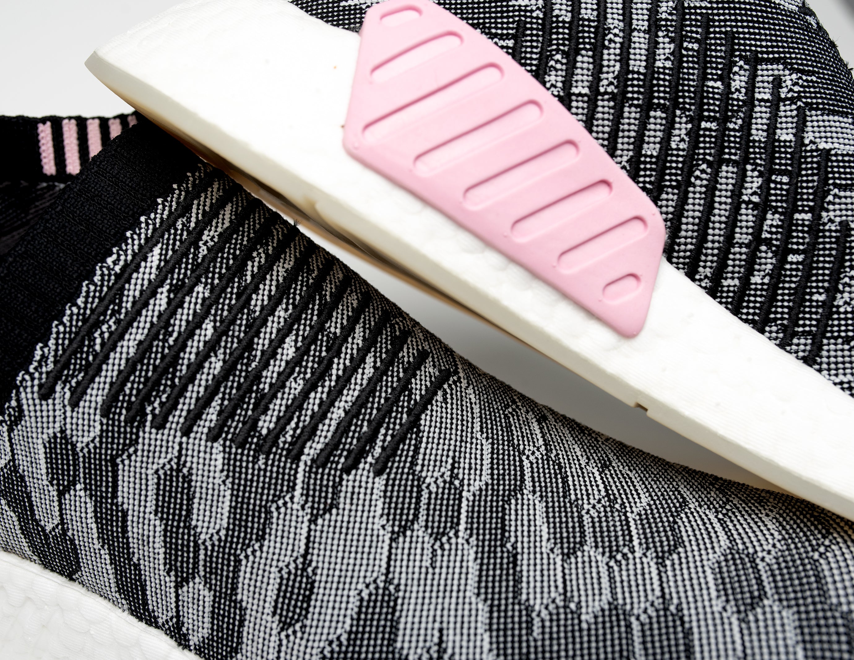 adidas nmd cs2 core black shock pink