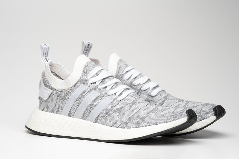 Adidas NMD R2 While